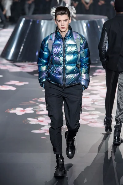 Look 36